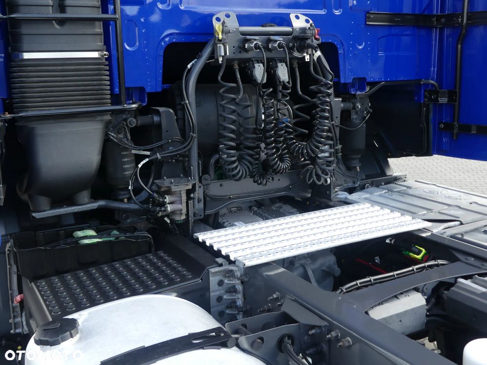 Volvo FH4 460 / EURO 6 / AUTOMAT / STANDARD / - 22