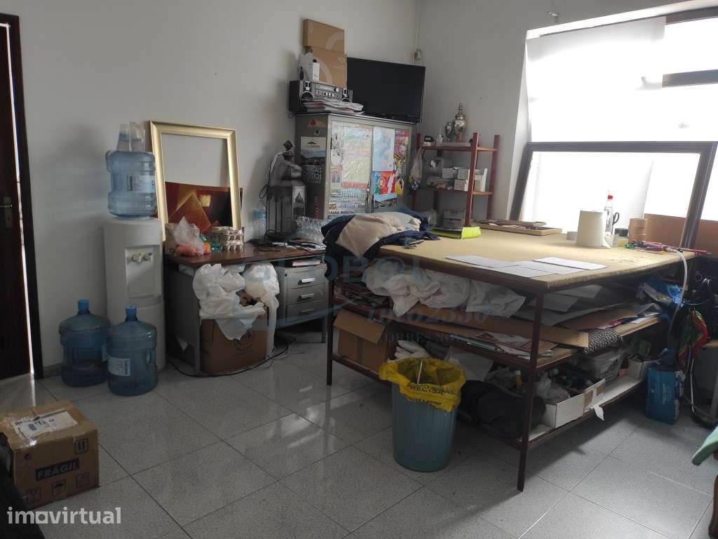 Loja de Gaveto com Potencial para Clínicas e Serviços - Centro de A... - Grande imagem: 5/15