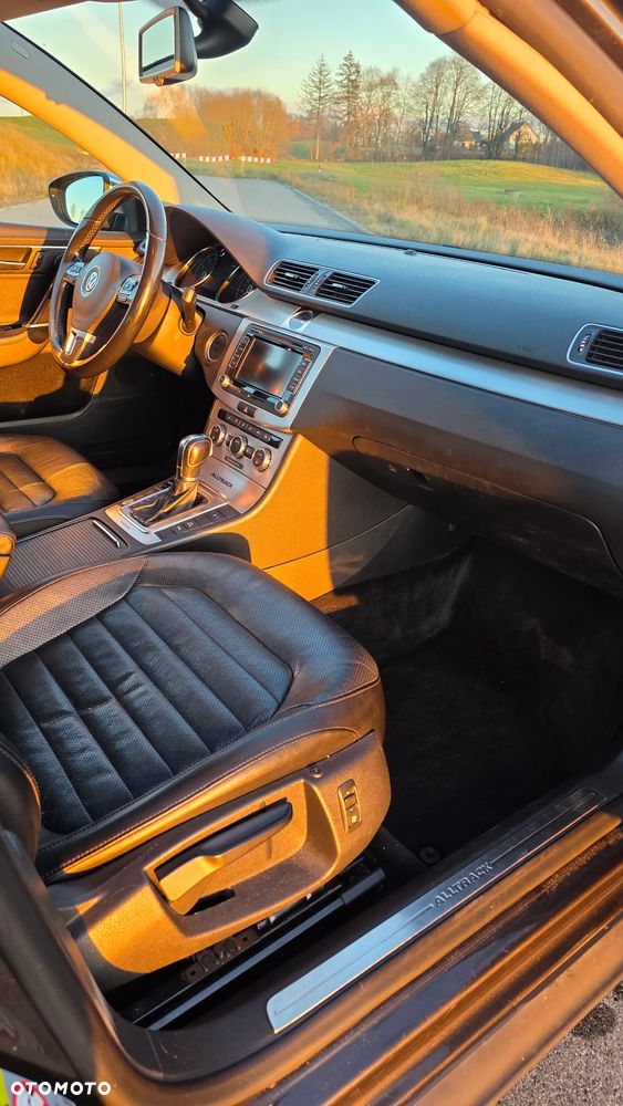 Volkswagen Passat Alltrack - 17