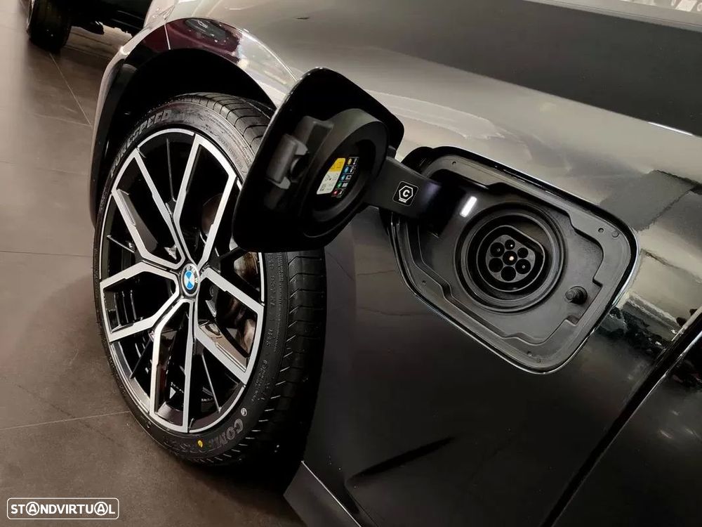 BMW 320 e Line Sport Auto — fotografia 31