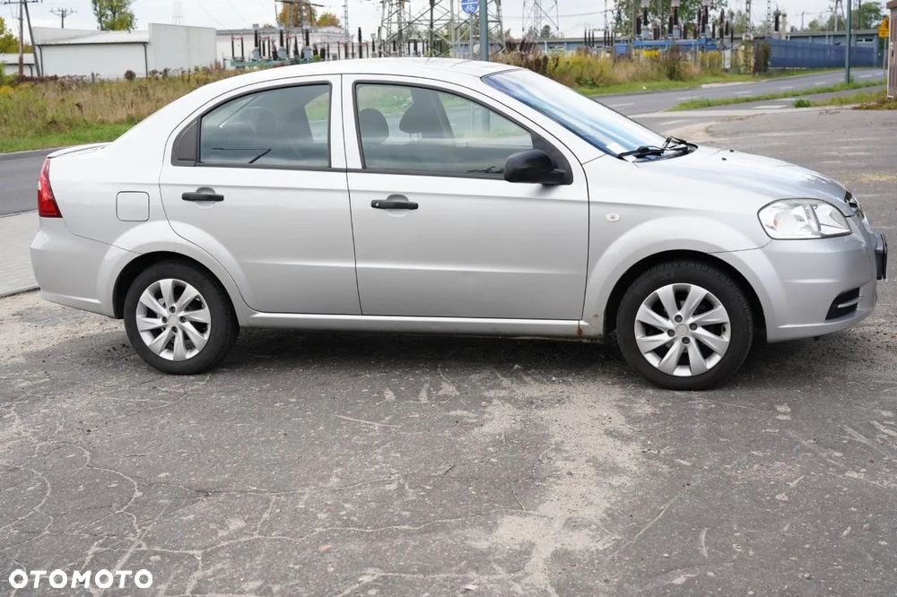 Chevrolet Aveo - 3