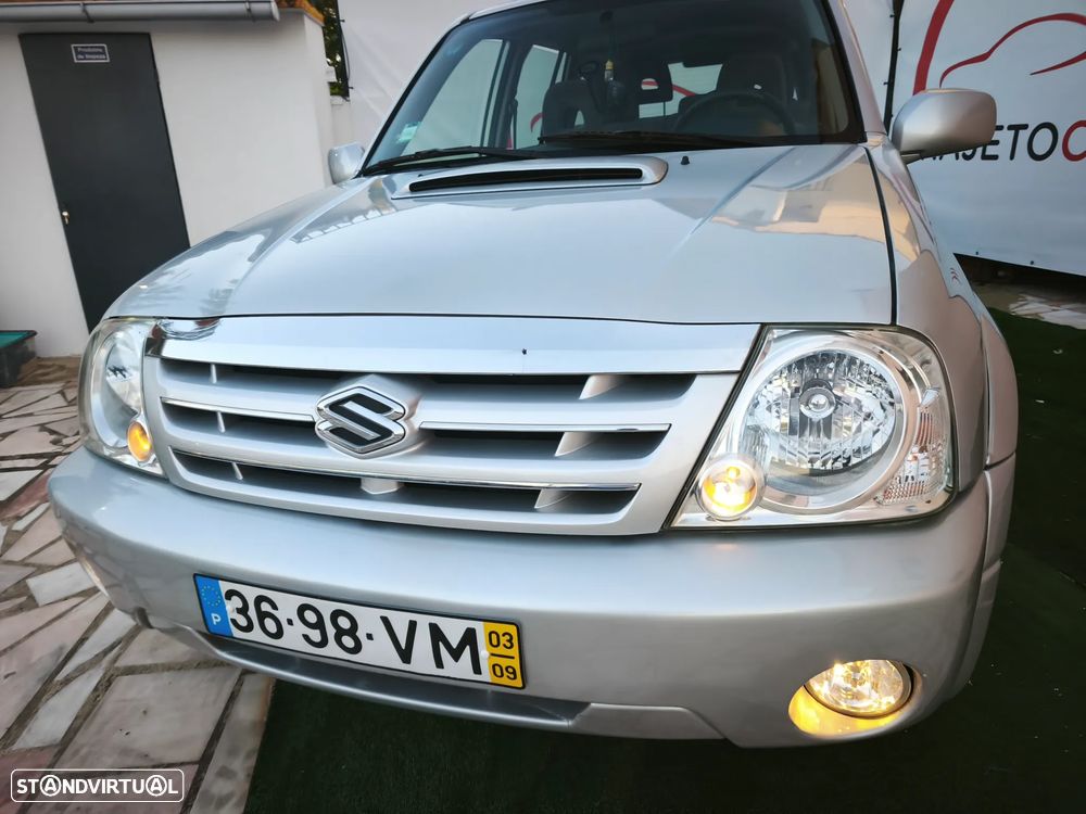 Suzuki Grand Vitara XL-7 2.0 HDi - 38