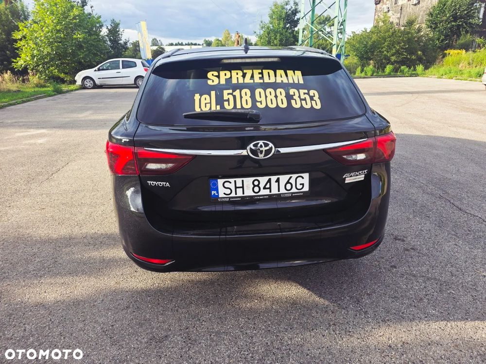 Toyota Avensis - 13