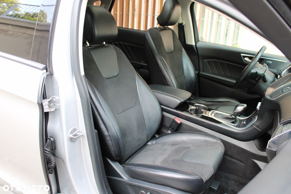 Ford Edge - 12