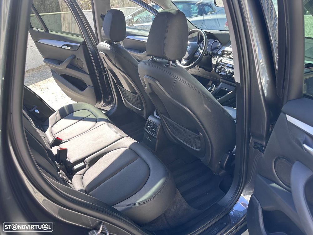 BMW X1 16 d sDrive Auto Line Sport - 11