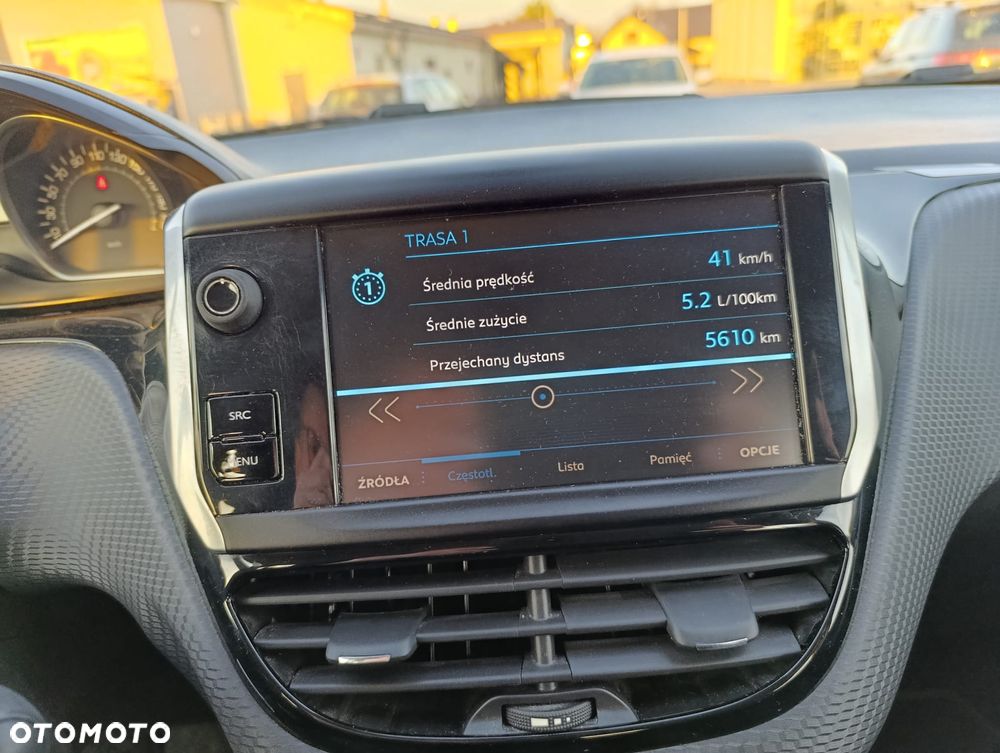 Peugeot 2008 PureTech 82 Active - 12