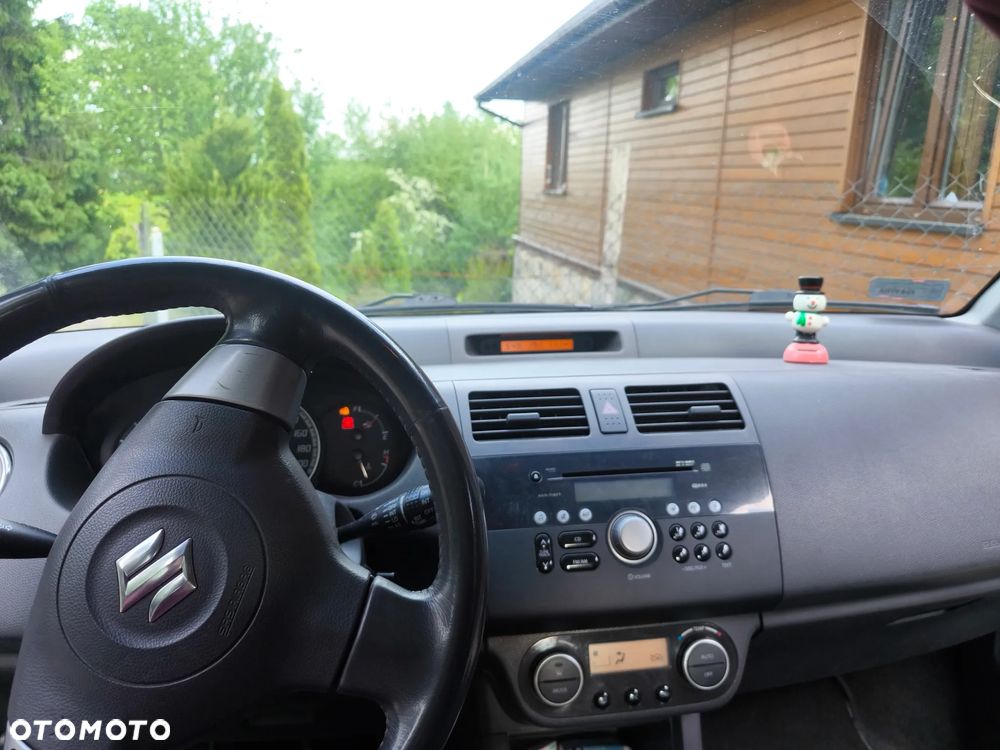 Suzuki Swift - 7