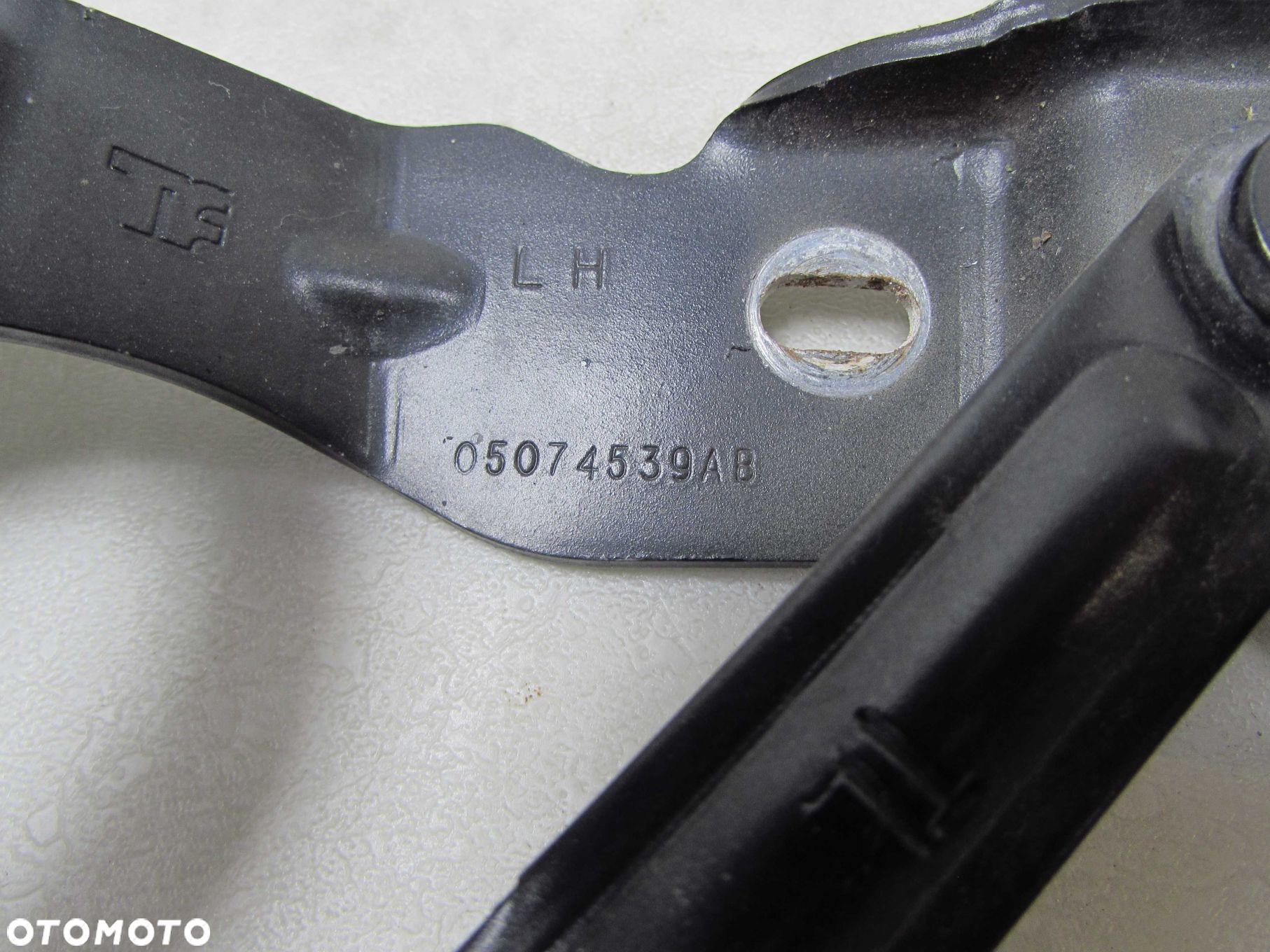 CHRYSLER SEBRING II ZAWIAS KLAPY TYL KPL 07-12 - 8