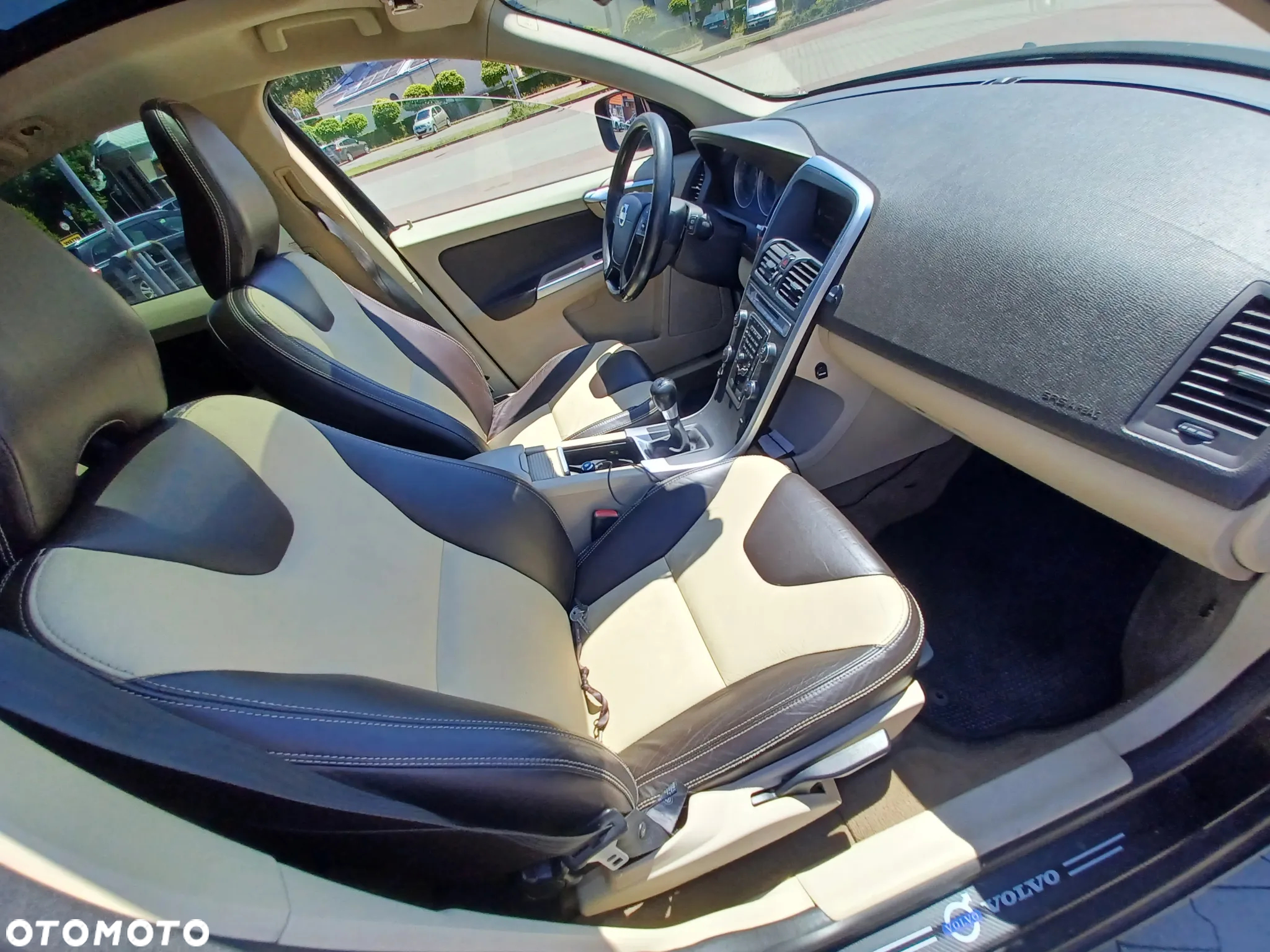 Volvo XC 60 D3 Momentum - 23
