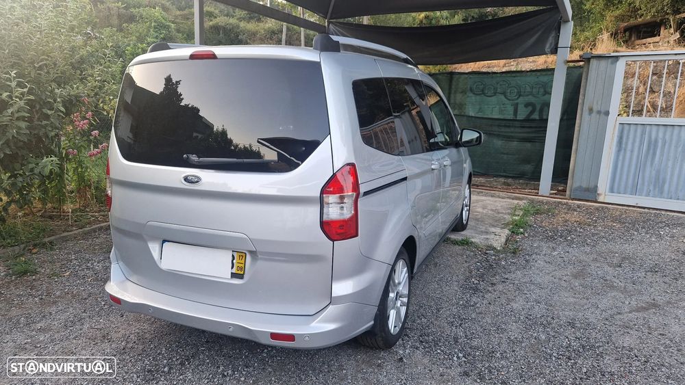 Ford Tourneo Courier 1.0 EcoBoost Titanium - 6
