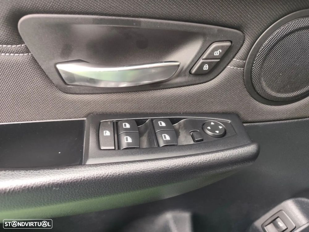 BMW 216 Active Tourer d - 12