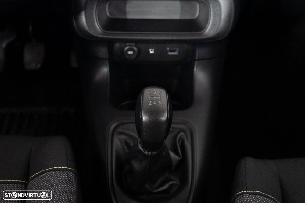 Citroën C3 1.2 PureTech Shine - 24