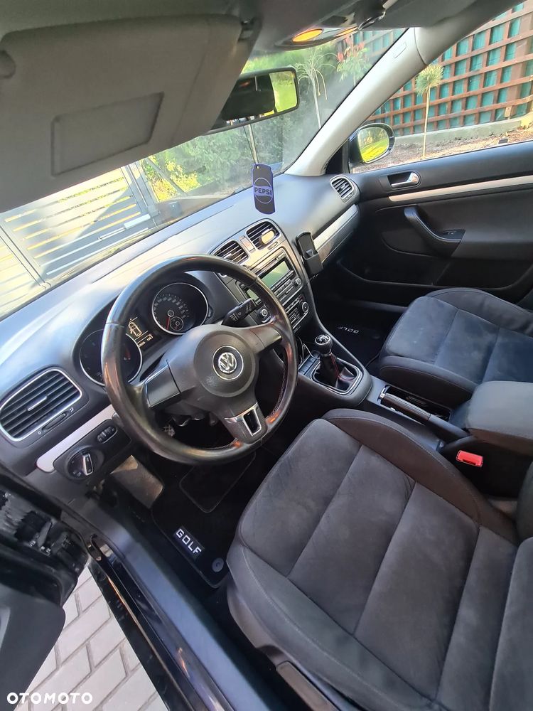 Volkswagen Golf 1.6 TDI DPF Highline - 18