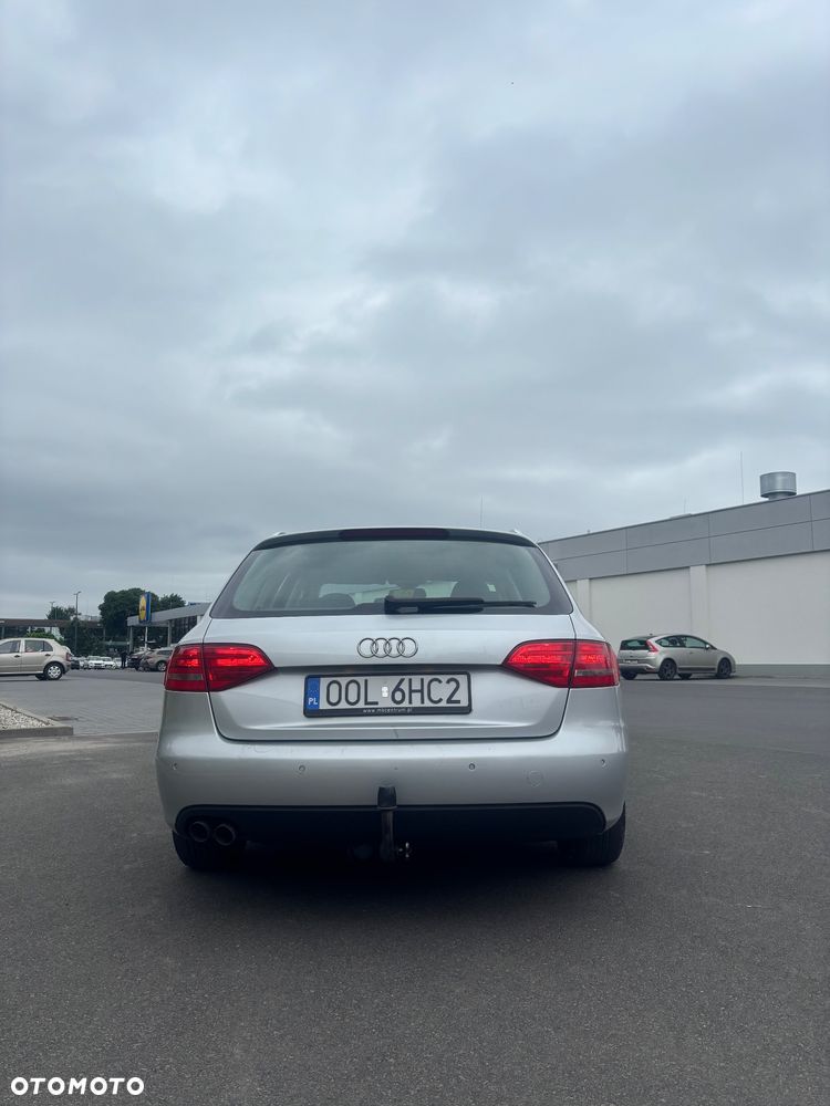 Audi A4 Avant 2.0 TDI - 10