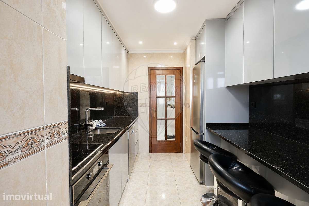 Apartamento T2 para arrendamento - Grande imagem: 2/13