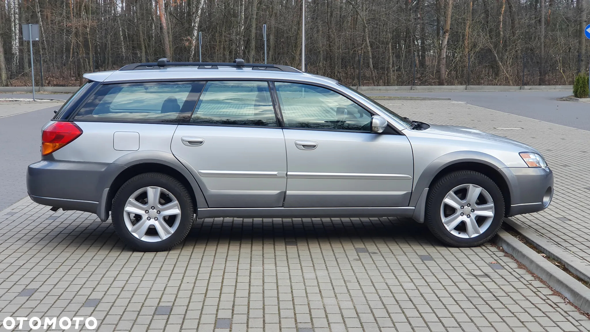 Subaru Outback - 10