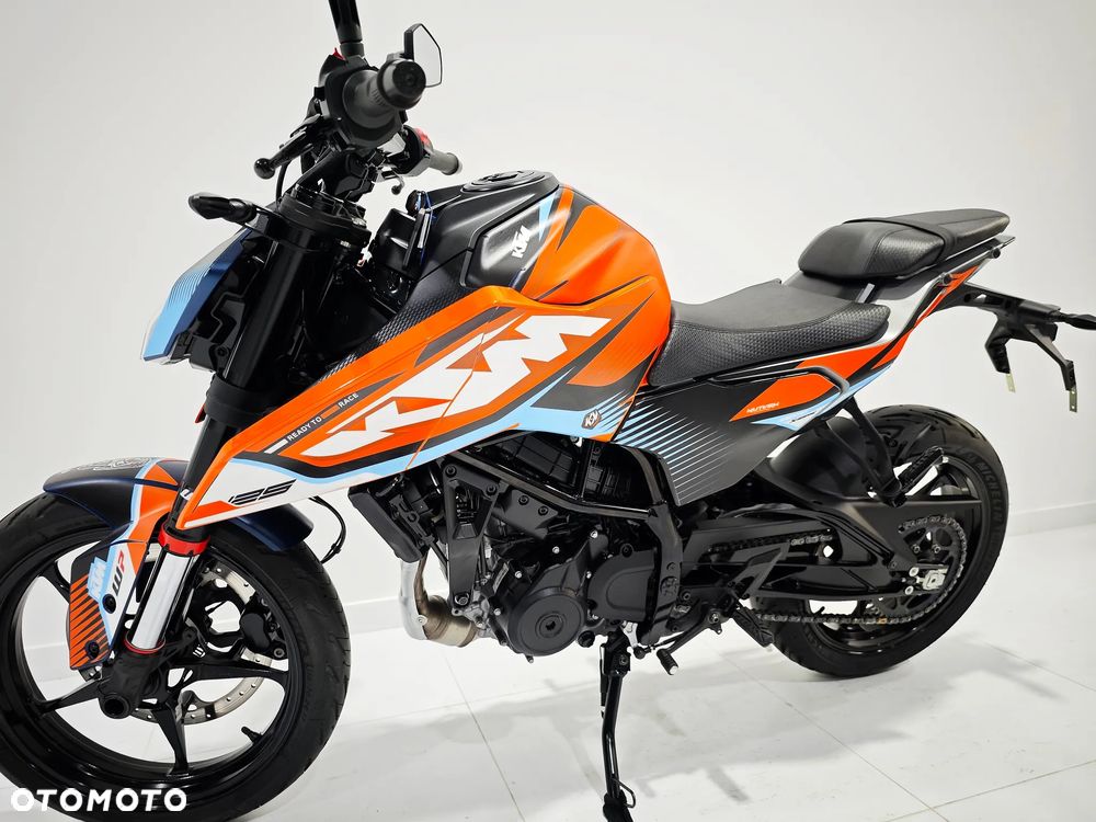KTM Duke - 11