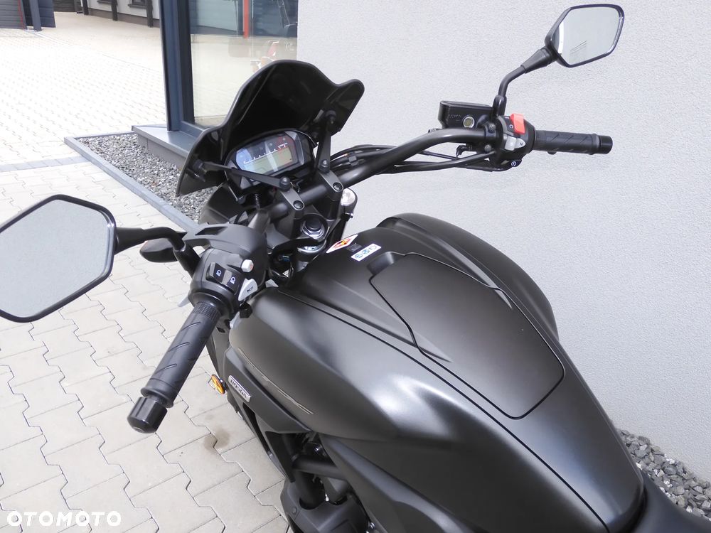 Honda CTX - 26