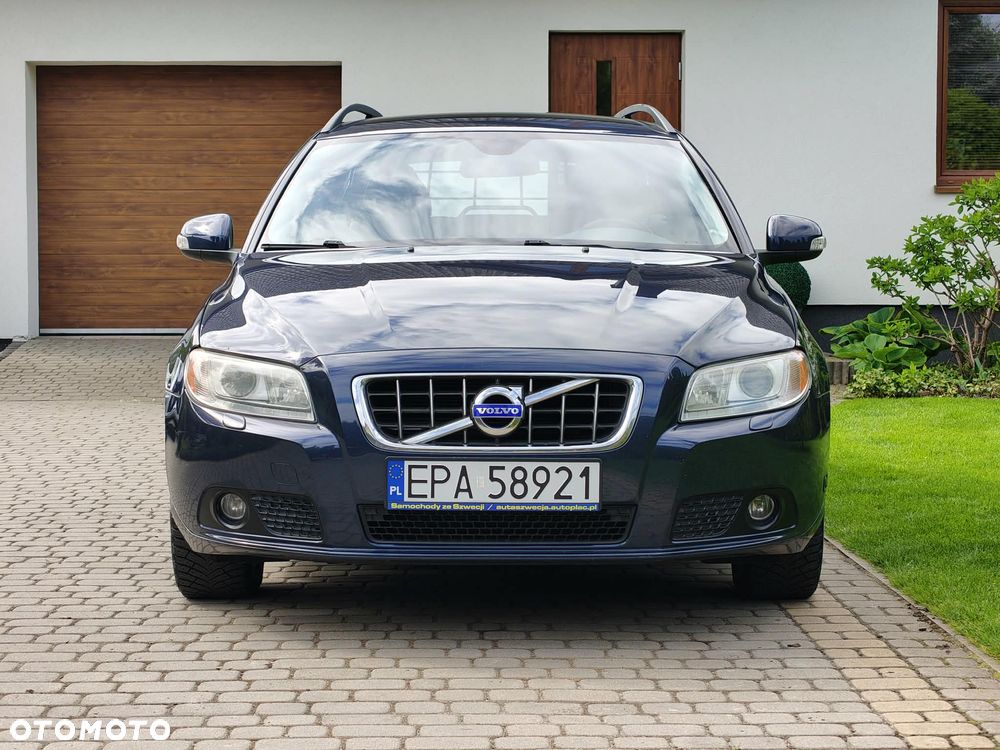 Volvo V70 2.5T Kinetic - 2