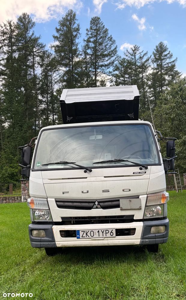 Mitsubishi FUSO - 2