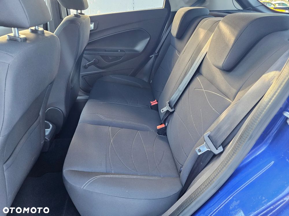 Ford Fiesta - 33