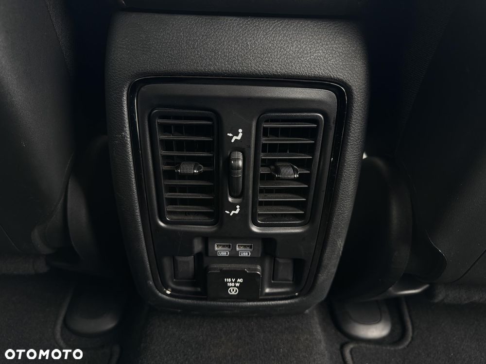 Jeep Grand Cherokee - 18