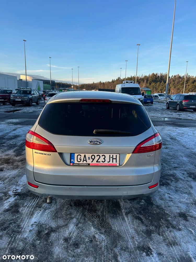 Ford Mondeo 2.0 TDCi Ghia - 6