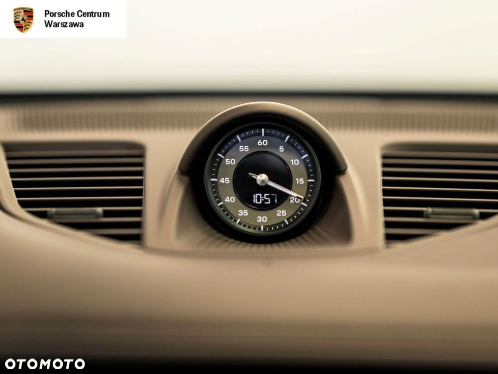 Porsche Panamera - 17