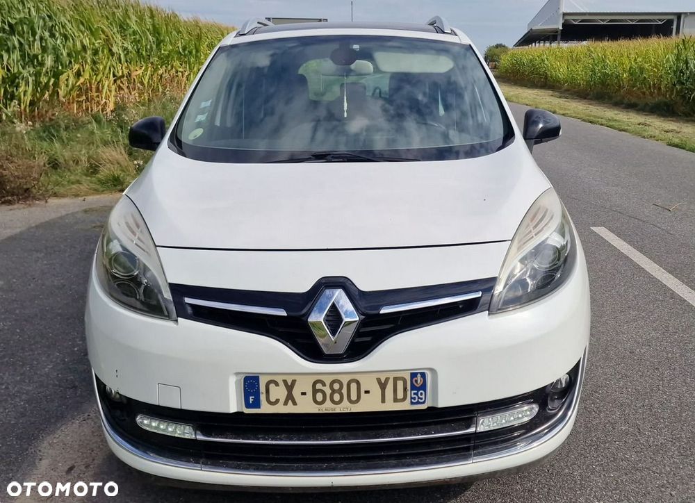 Renault Grand Scenic - 31