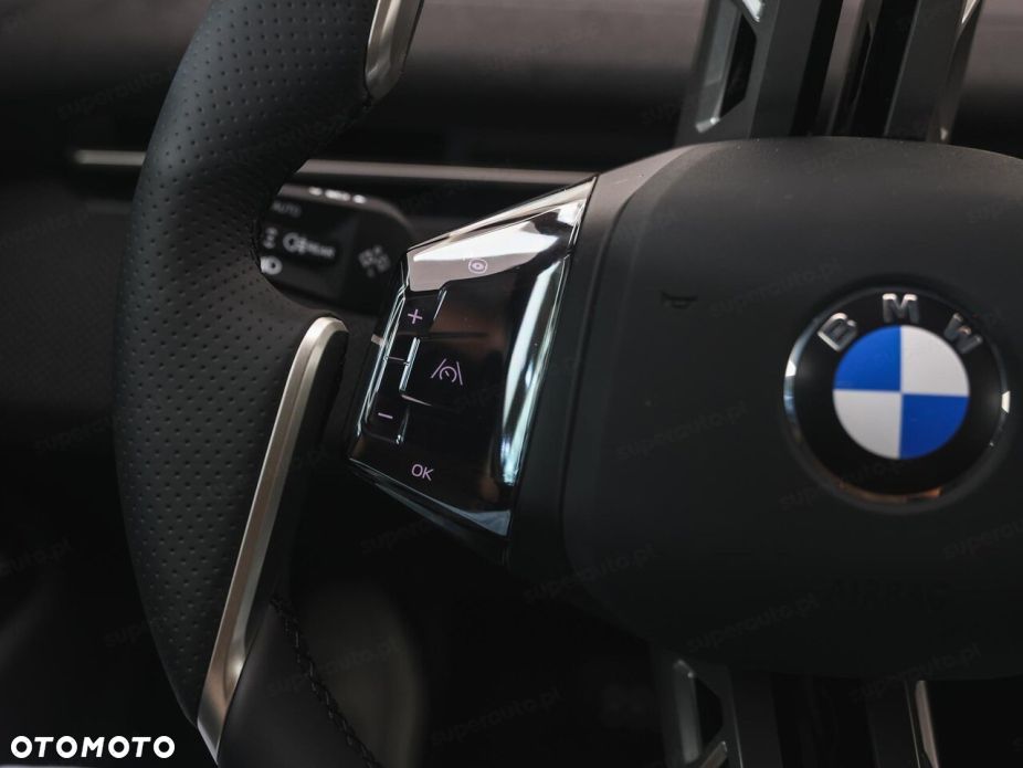 BMW iX3 - 10
