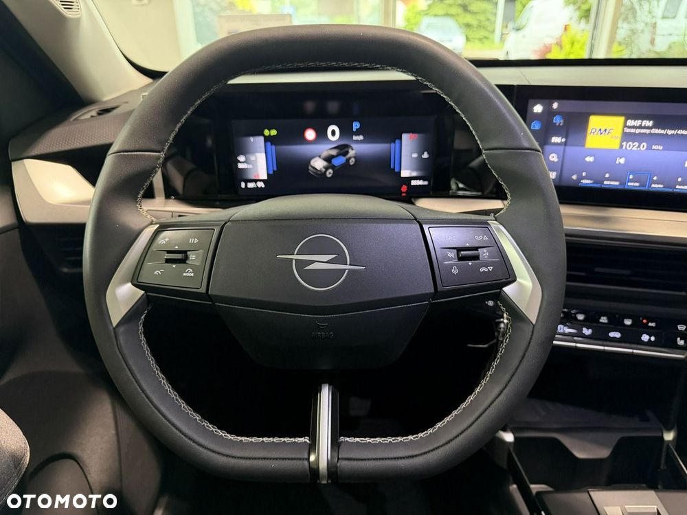 Opel Frontera - 11