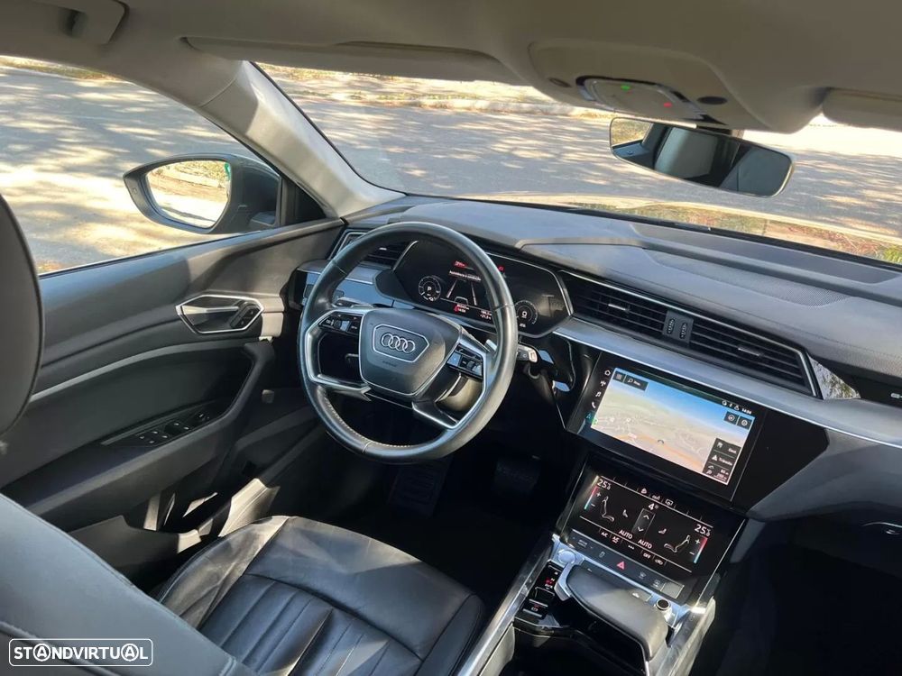 Audi e-tron - 24