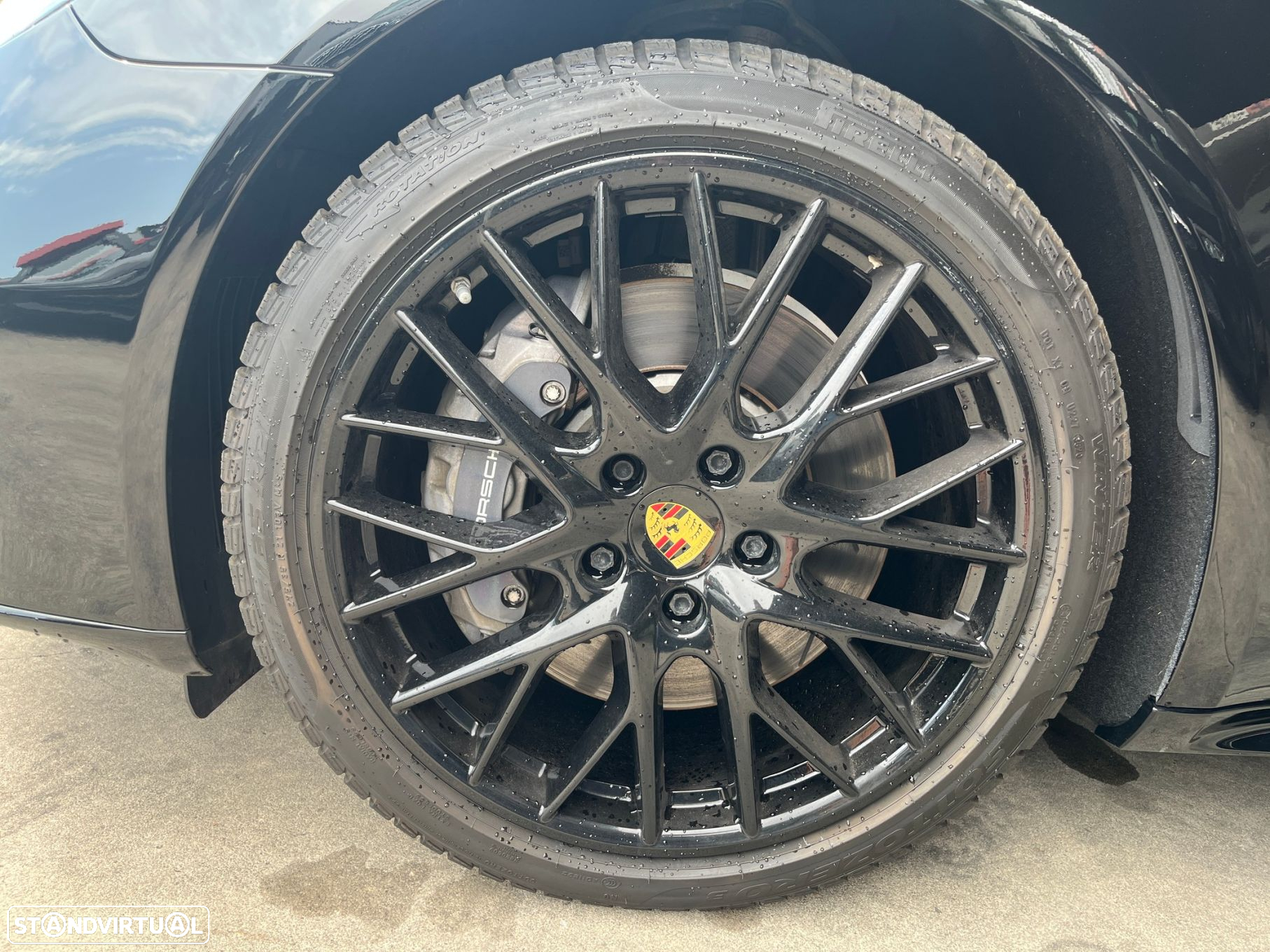 Porsche Panamera Sport Turismo 4 E-Hybrid 10 Years Edition - 11