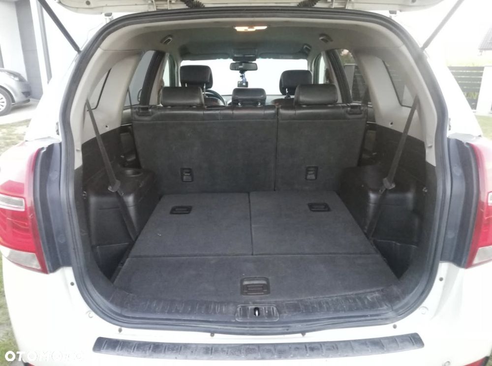 Chevrolet Captiva 2.2 D LTZ - 8