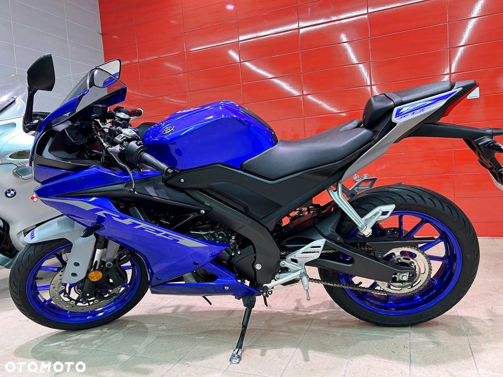 Yamaha YZF - 9