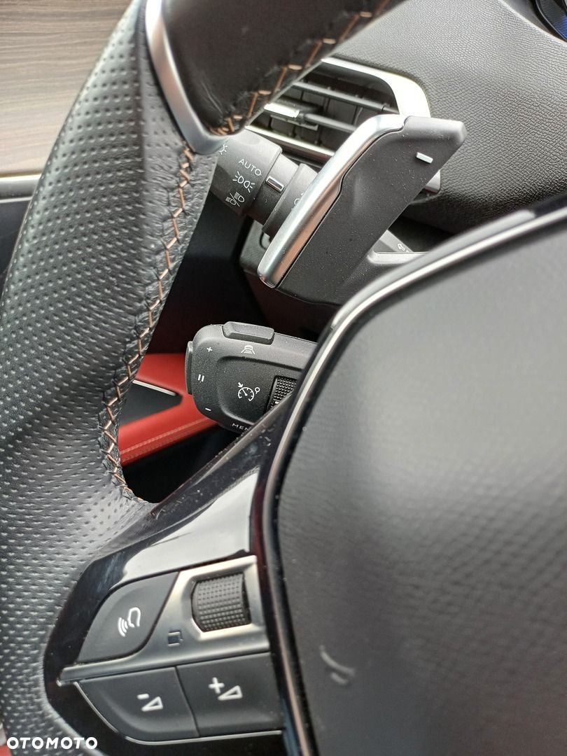 Peugeot 3008 1.6 PureTech GT Pack S&S EAT8 - 29