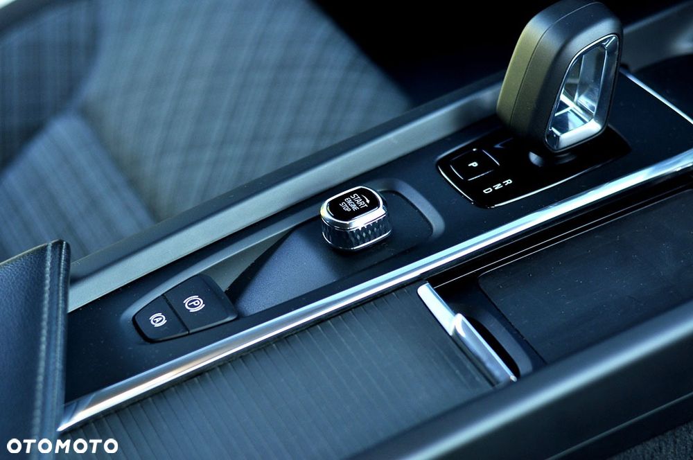 Volvo V60 B3 B Geartronic Momentum - 21