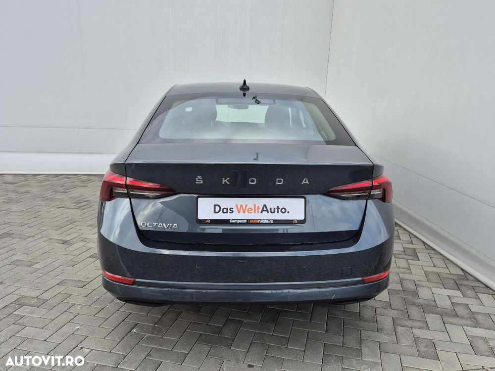 Skoda Octavia 2.0 TDI DSG Ambition - 4
