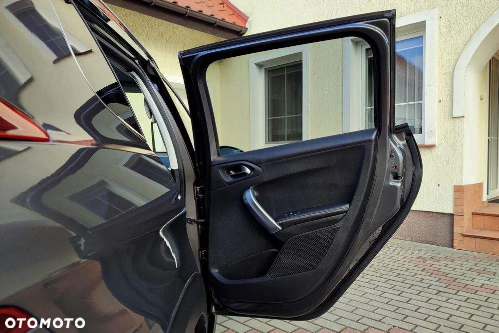 Peugeot 2008 PureTech 110 Stop&Start EAT6 Crossway - 16