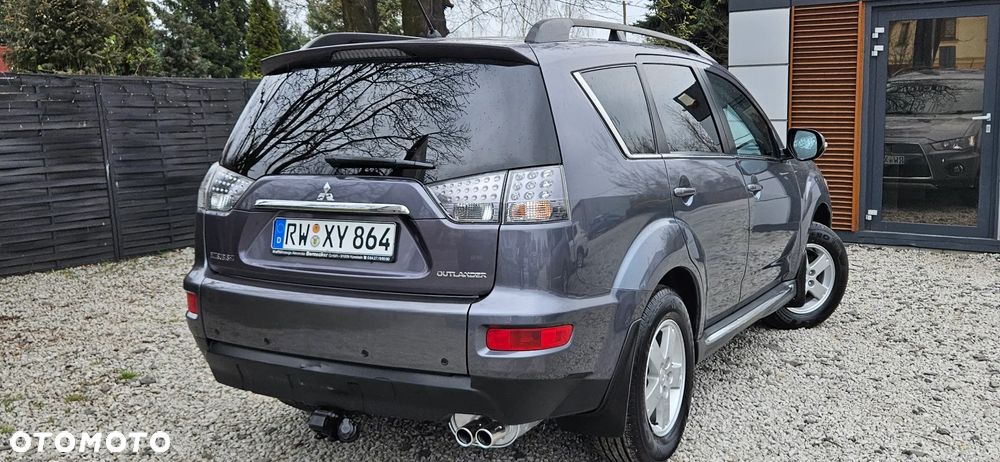 Mitsubishi Outlander 2.0 DI-D 4WD Intense - 27