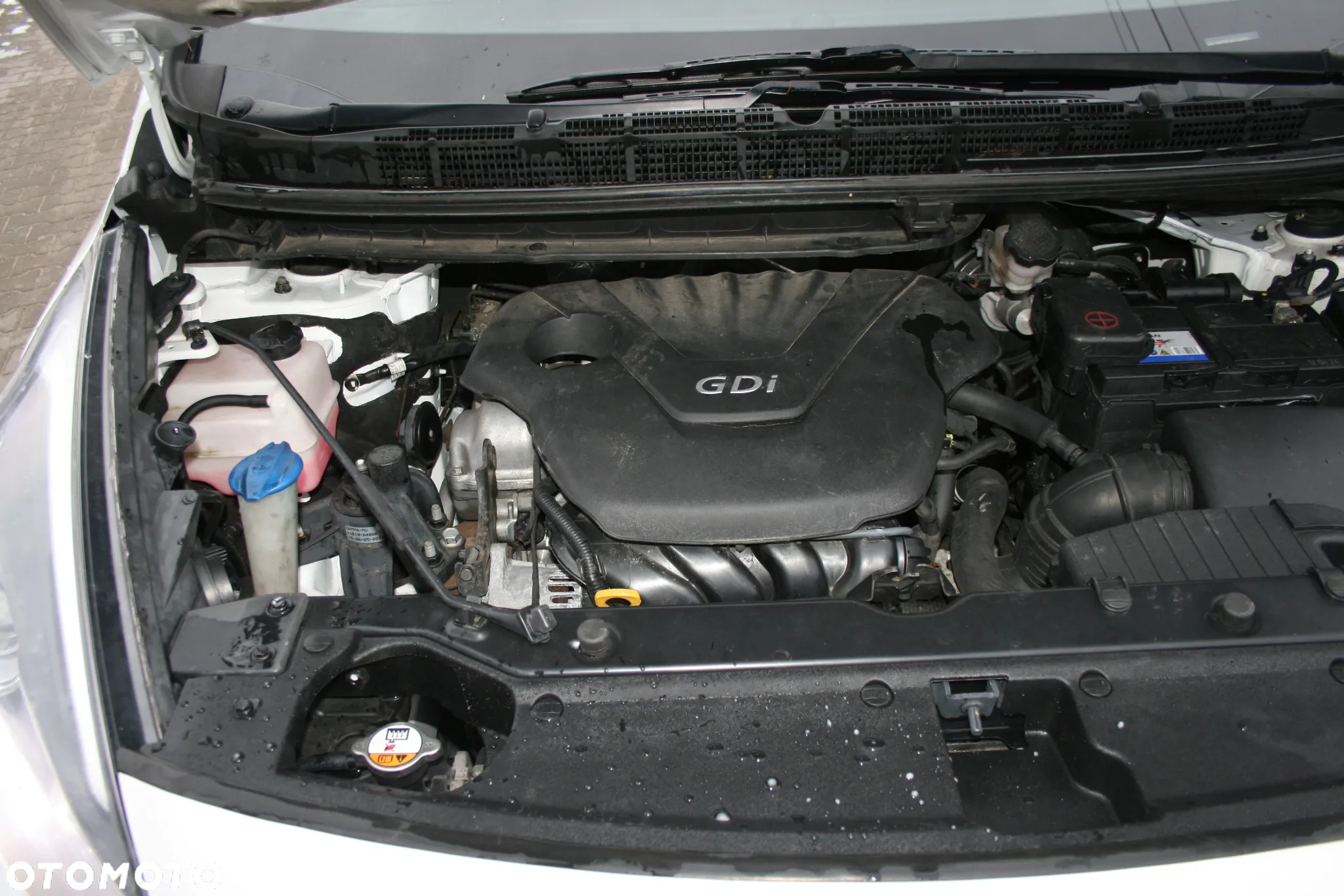 Kia Carens 1.6 GDI S 7os EU6 - 27