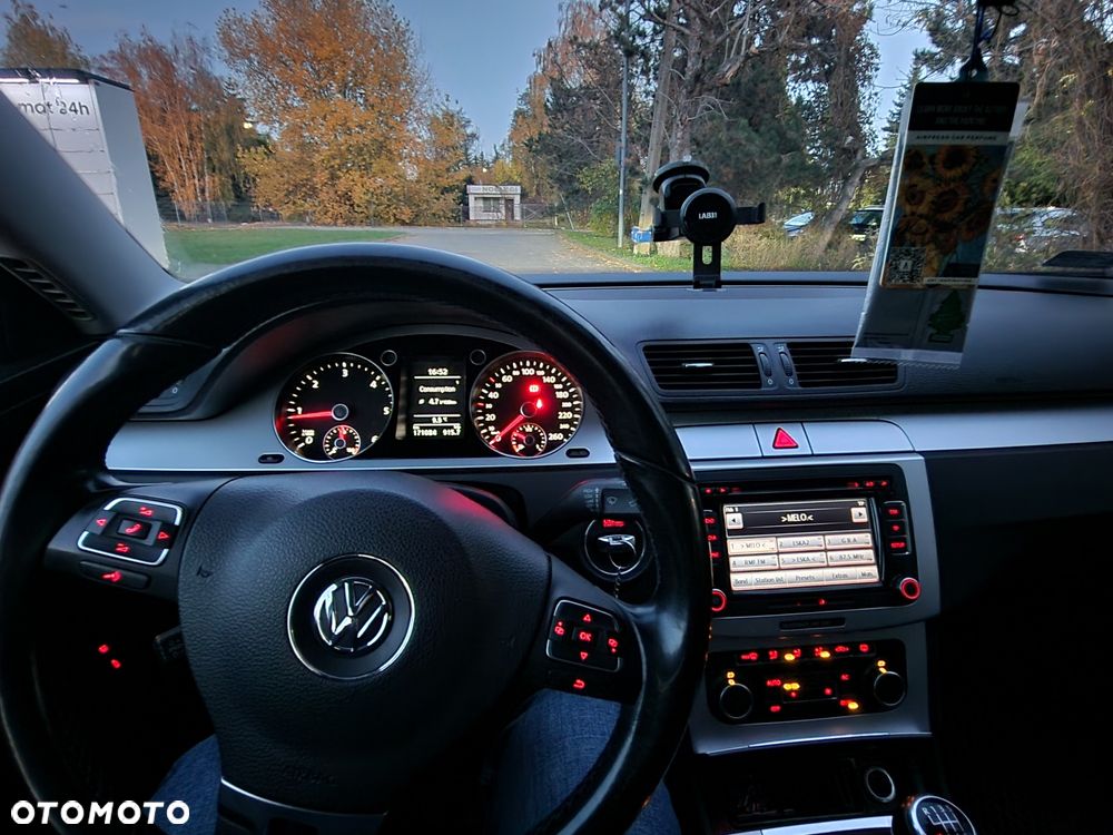 Volkswagen Passat - 7