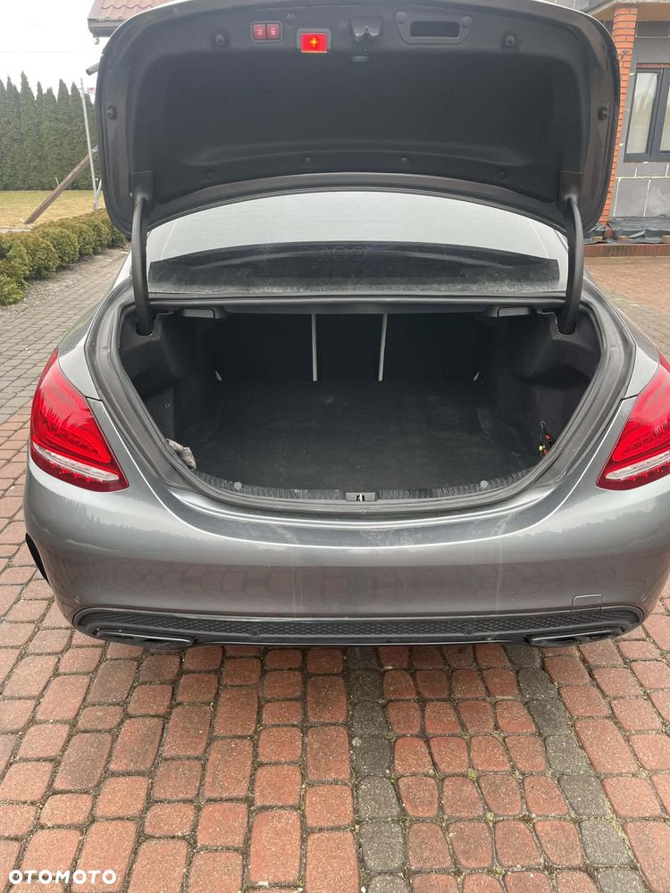 Mercedes-Benz Klasa C AMG 43 4Matic 9G-TRONIC - 11