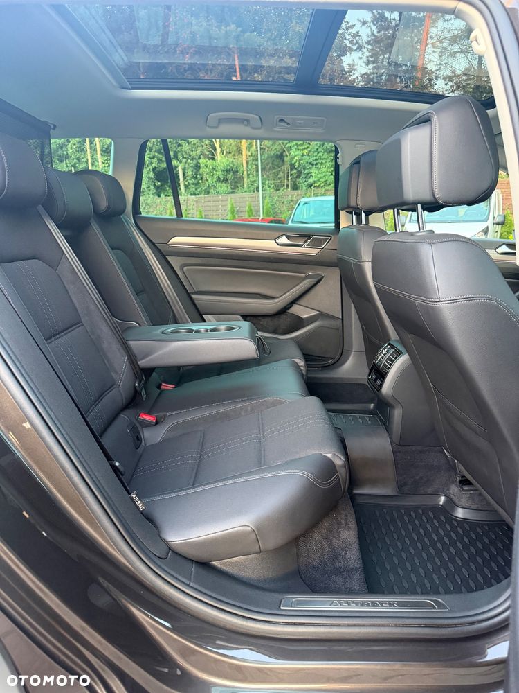 Volkswagen Passat Alltrack 2.0 TDI Bi-Turbo SCR 4Mot DSG - 27