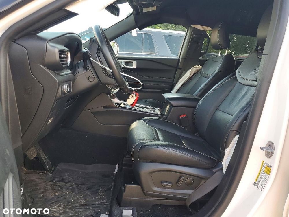 Ford Explorer - 7