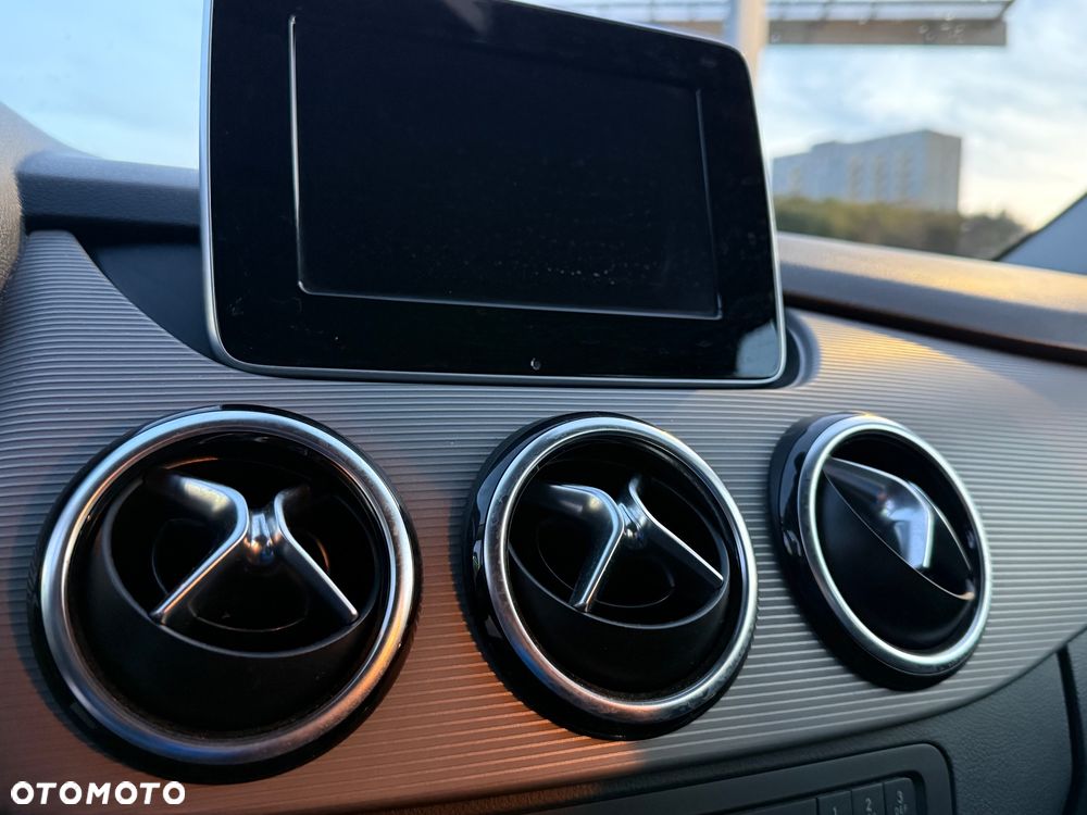 Mercedes-Benz Klasa B - 19