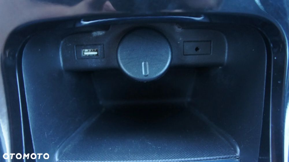 Opel Astra 2.0 CDTI ecoFLEX Start/Stop Exklusiv - 24