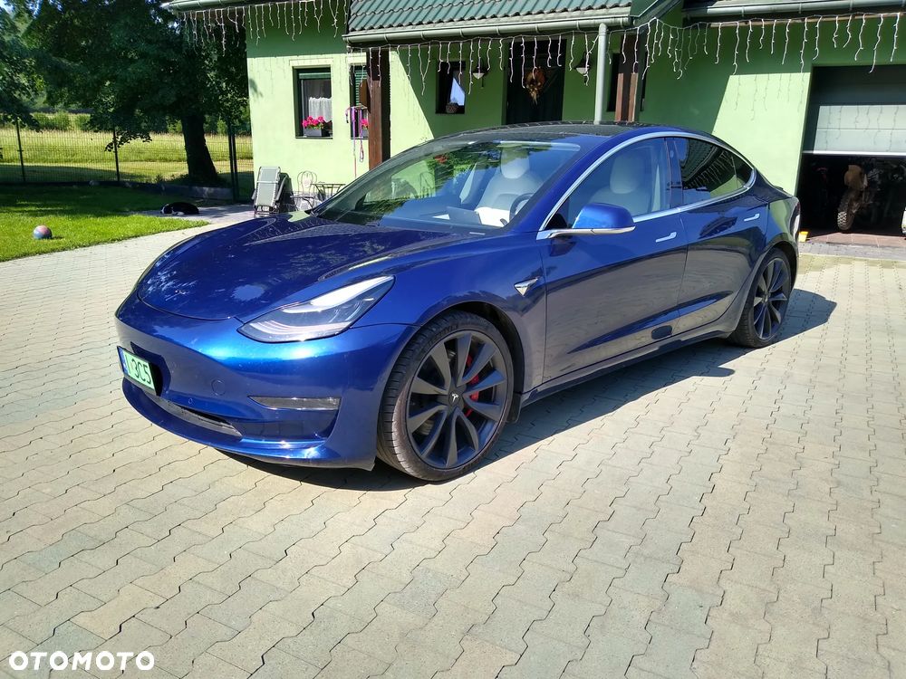 Tesla Model 3 ver-langstreckenbatterie-allradantrieb-dual-motor-performance - 2