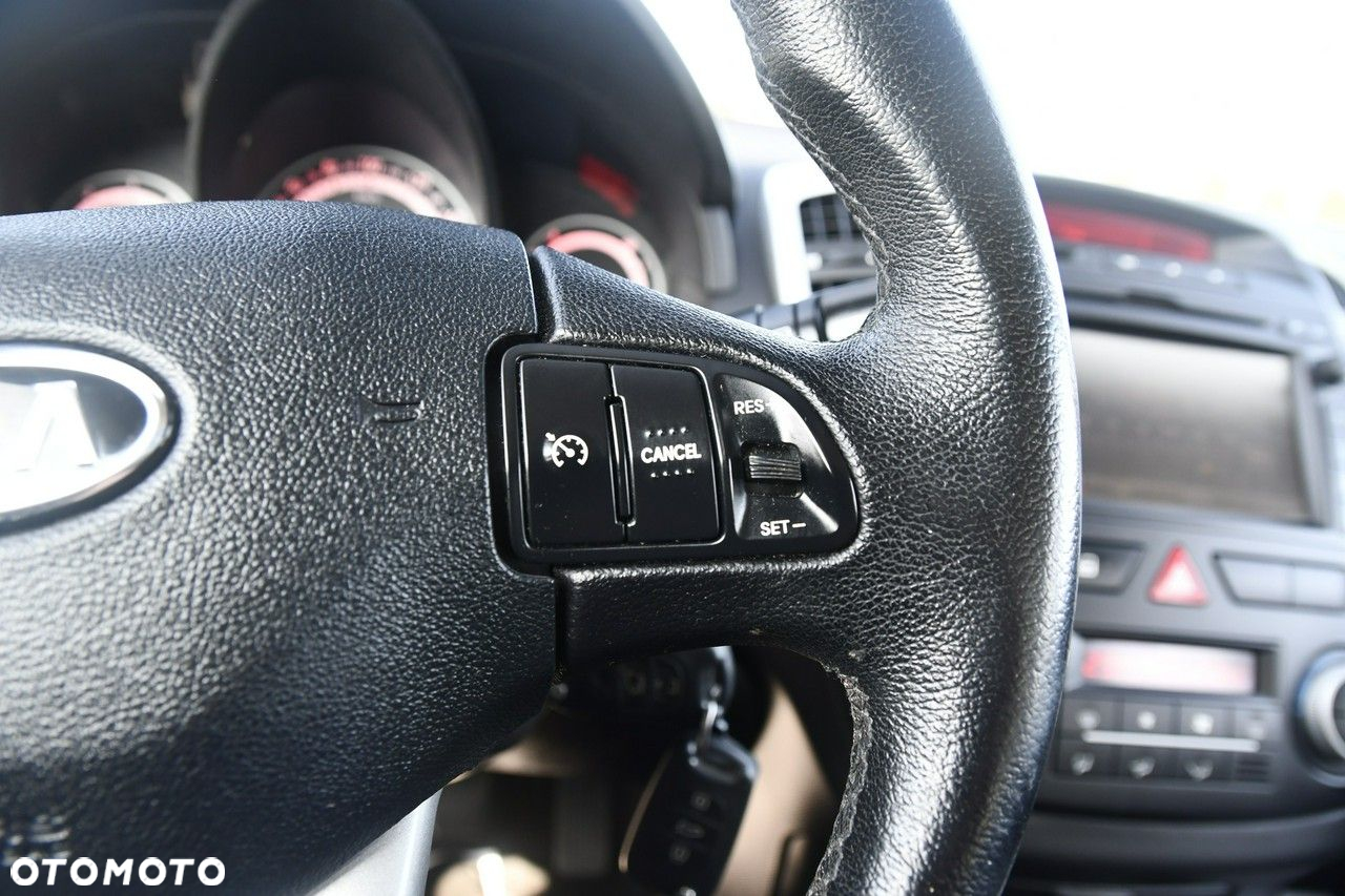 Kia Ceed - 29