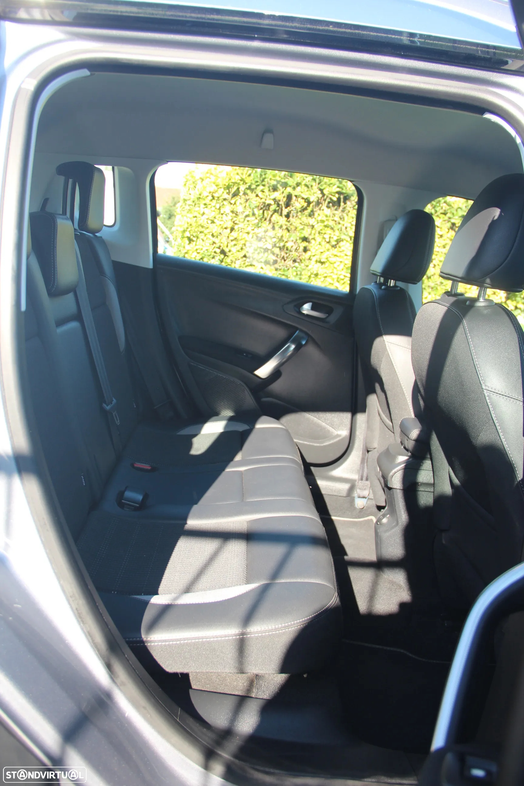 Peugeot 2008 1.2 PureTech Allure EAT6 - 6